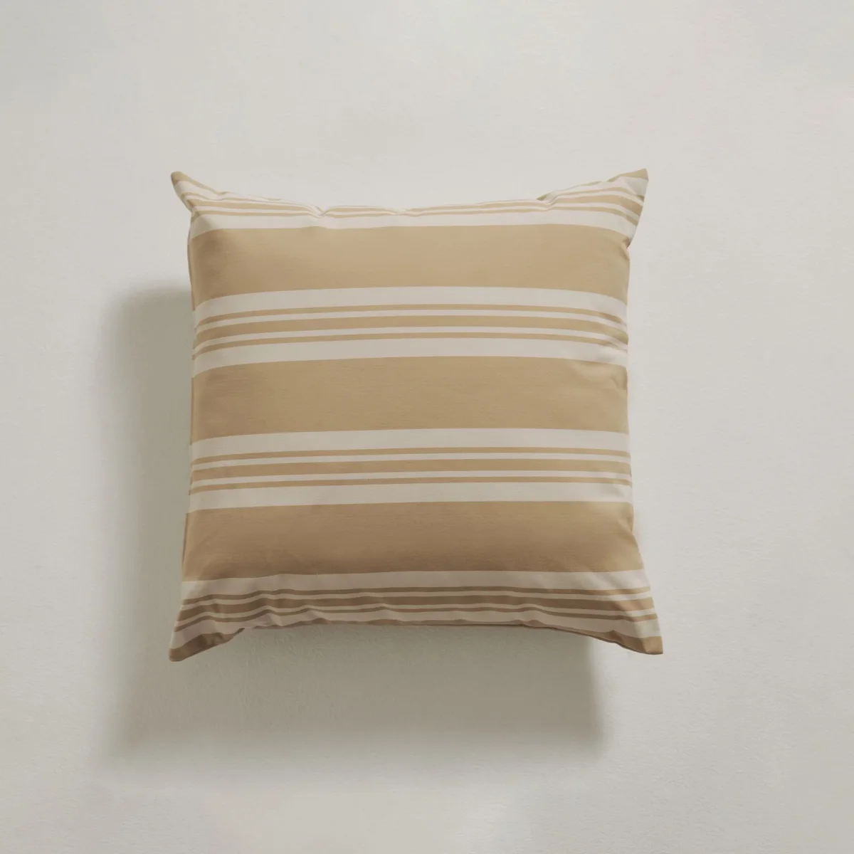Utekudde 50x50 - Beige/randig